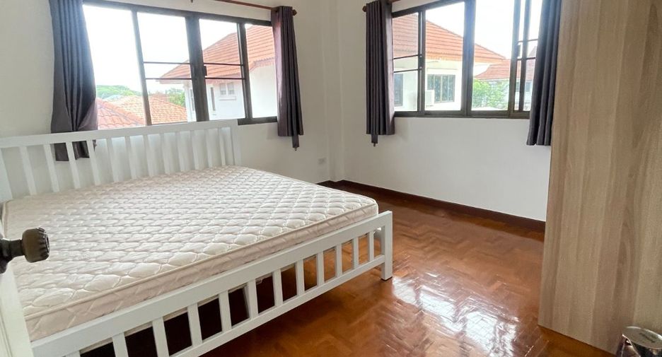 For rent 3 bedrooms house in San Sai, Chiang Mai