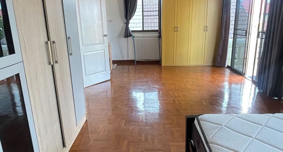 For rent 3 bedrooms house in San Sai, Chiang Mai