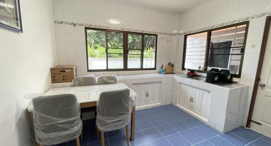 For rent 3 bedrooms house in San Sai, Chiang Mai