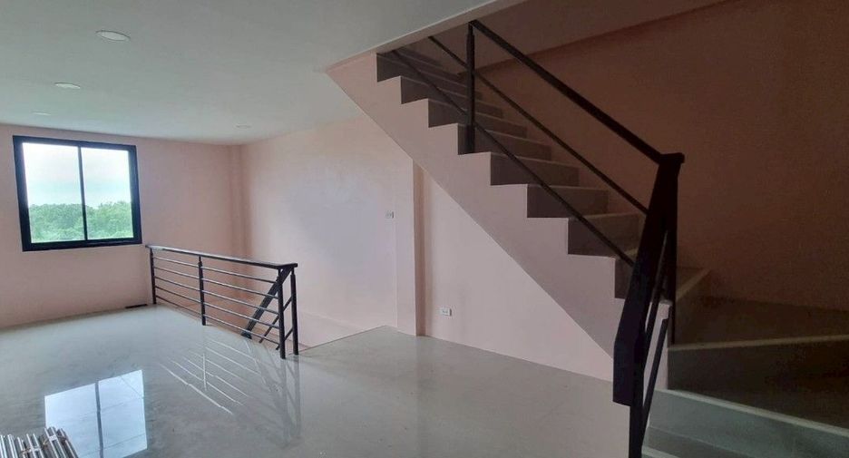 For rent and for sale 4 bedrooms retail Space in Bang Nam Priao, Chachoengsao