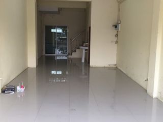 For sale 2 bed retail Space in San Sai, Chiang Mai