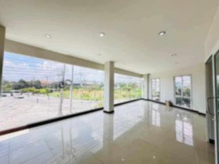 出租 4 卧室 商业空间 在 Prawet, 曼谷