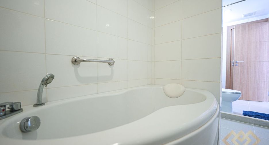 For rent 1 bed condo in Bang Lamung, Chonburi
