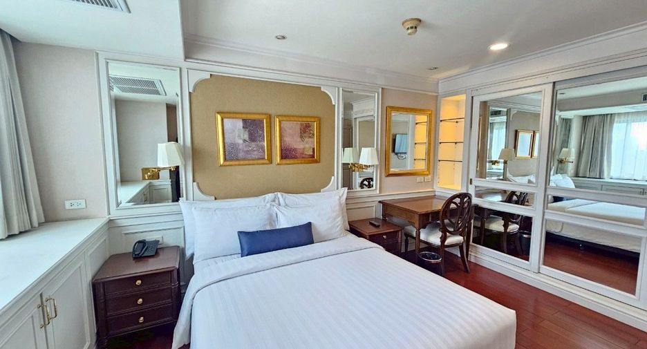 For rent 4 bedrooms condo in Khlong Toei, Bangkok