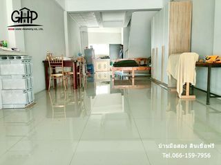 For sale 2 bed townhouse in Wiset Chai Chan, Ang Thong