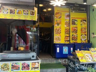For rent 1 bed retail Space in Watthana, Bangkok