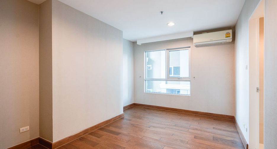 Wohnung zum Kauf mit 3 Zimmer in Huai Khwang, Bangkok