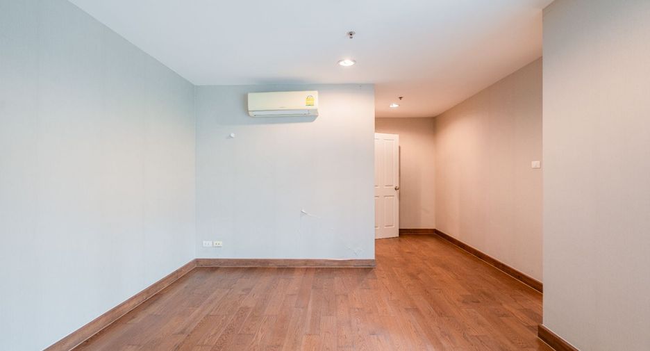 Wohnung zum Kauf mit 3 Zimmer in Huai Khwang, Bangkok