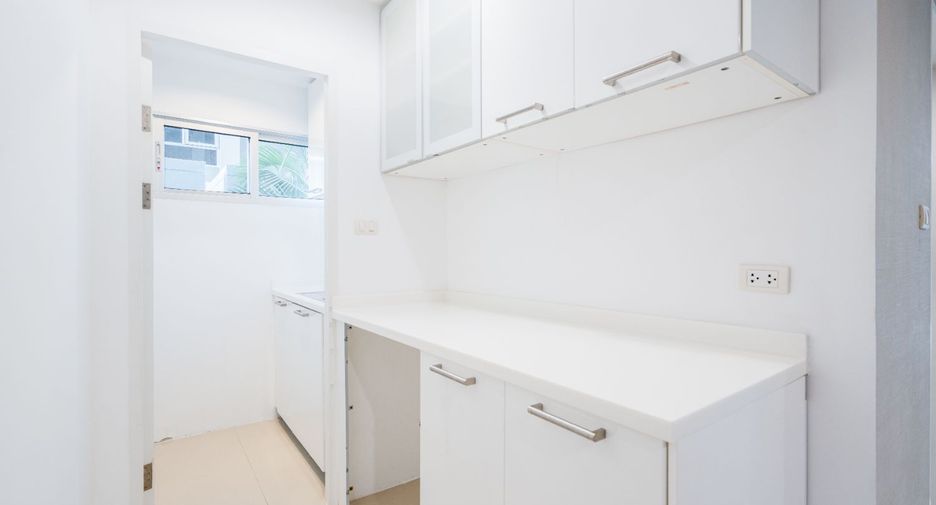 Wohnung zum Kauf mit 3 Zimmer in Huai Khwang, Bangkok