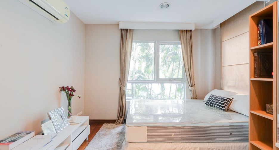 For sale 5 bedrooms condo in Huai Khwang, Bangkok