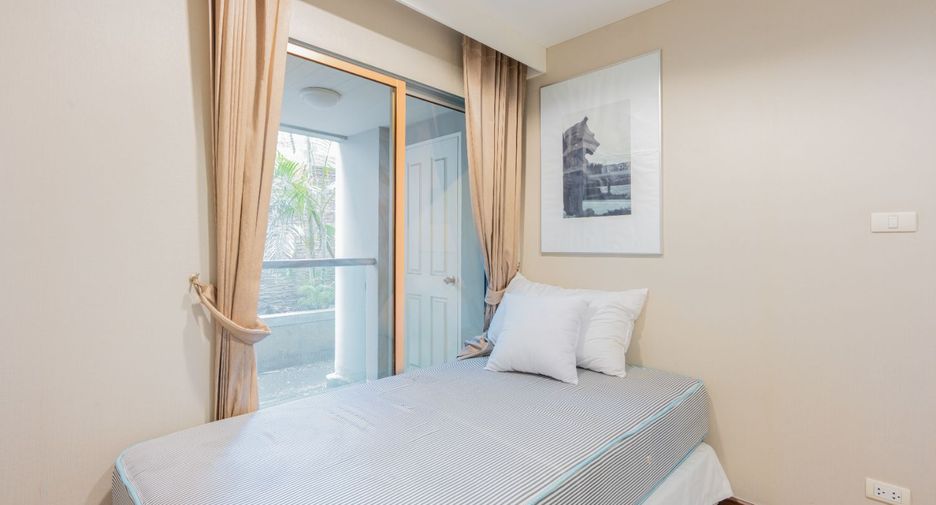 For sale 5 bedrooms condo in Huai Khwang, Bangkok