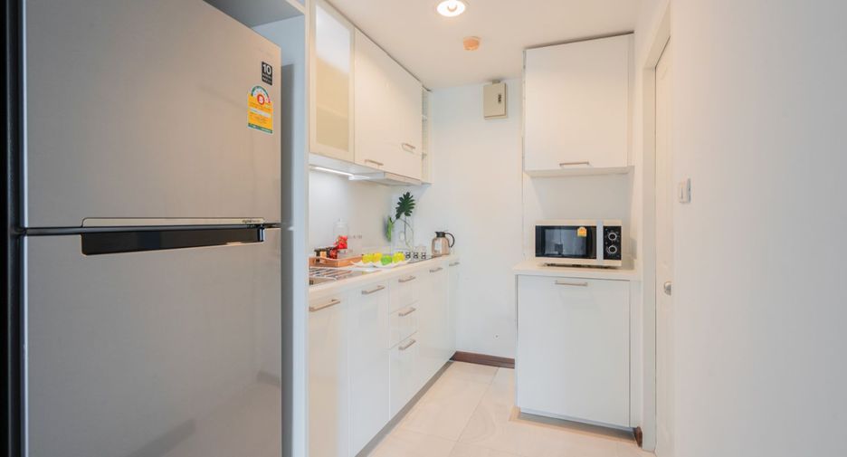 For sale 5 bedrooms condo in Huai Khwang, Bangkok