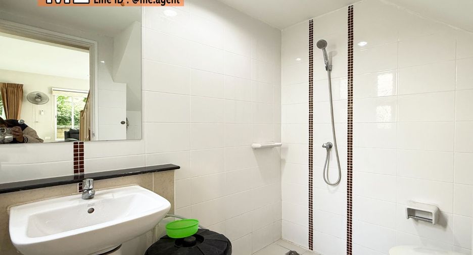 For sale 3 bedrooms house in Suan Luang, Bangkok