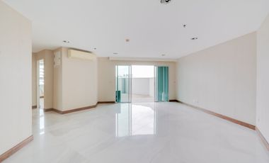 For sale 5 bed condo in Huai Khwang, Bangkok