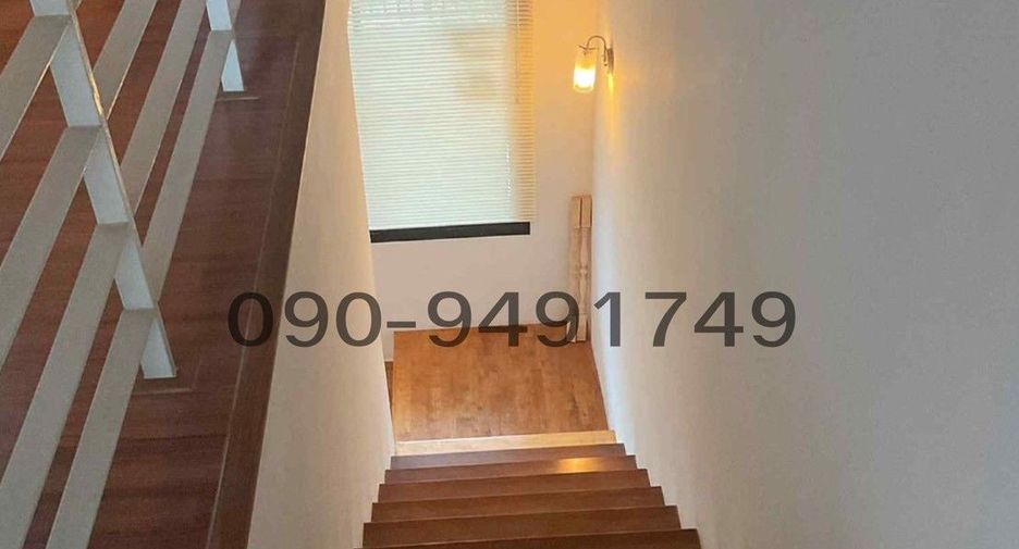 Casa en alquiler de 4 habitaciones en Min Buri, Bangkok