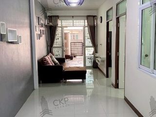 For sale 2 bedrooms townhouse in Ban Bueng, Chonburi