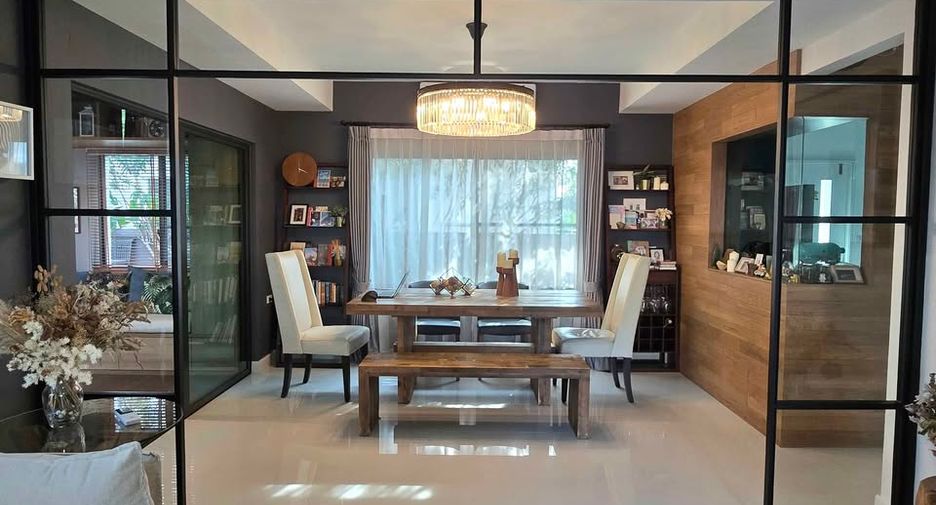 Casa en alquiler de 3 habitaciones en Bang Phli, Samut Prakan