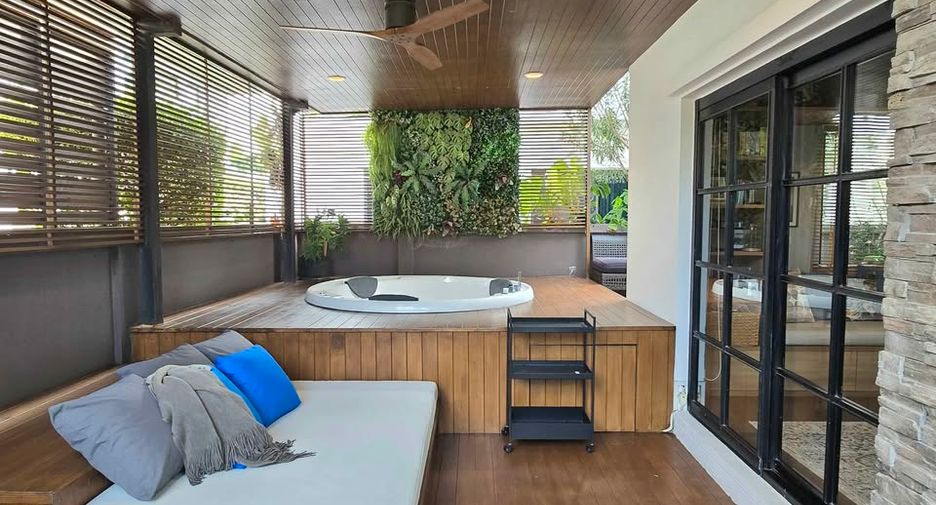 Casa en alquiler de 3 habitaciones en Bang Phli, Samut Prakan
