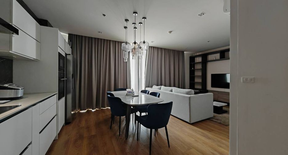 For sale 2 bedrooms condo in Khlong Toei, Bangkok