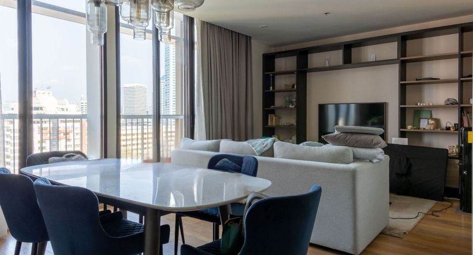 For sale 2 bedrooms condo in Khlong Toei, Bangkok
