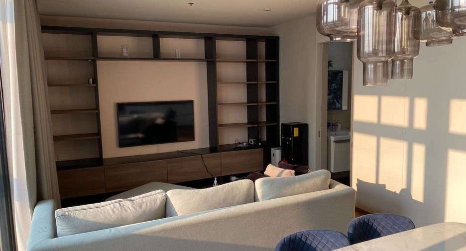 For sale 2 bedrooms condo in Khlong Toei, Bangkok