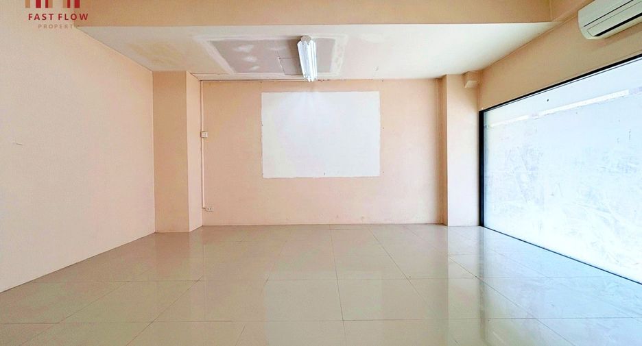 出租 和 出售 3 卧室 商业空间 在 Khlong Luang, Pathum Thani