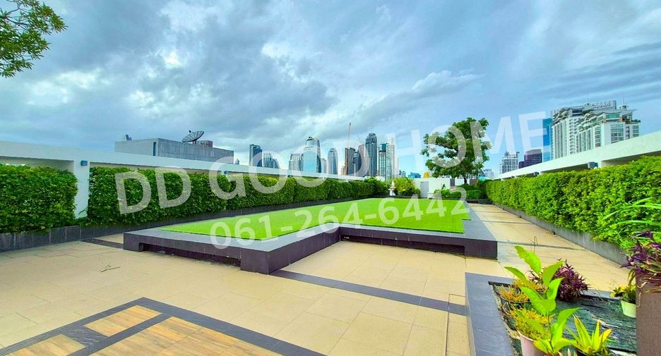 For rent そして for sale 2 ベッドルーム condo in Khlong Toei, Bangkok