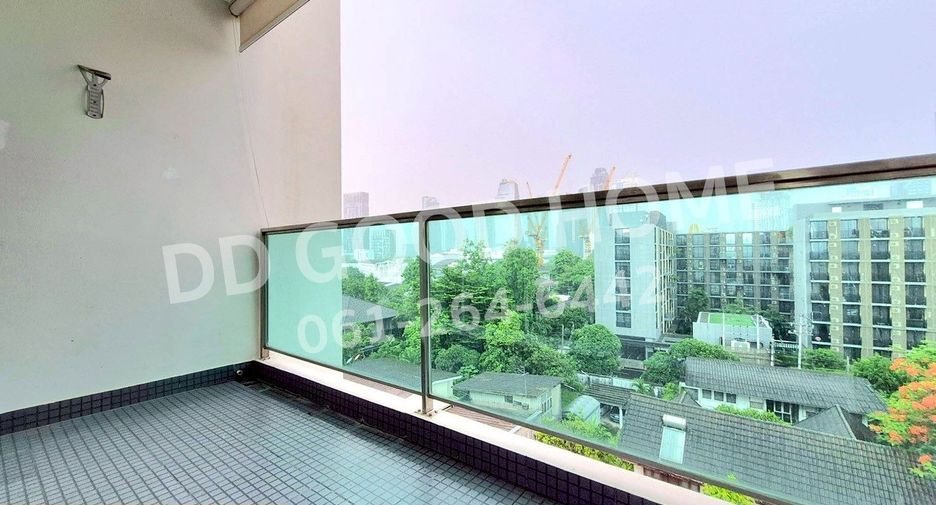 For rent そして for sale 2 ベッドルーム condo in Khlong Toei, Bangkok