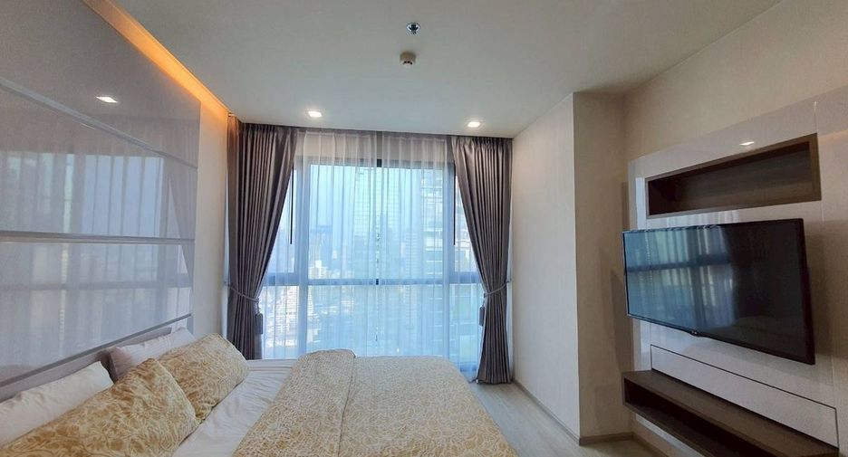 For sale 1 Beds condo in Sathon, Bangkok