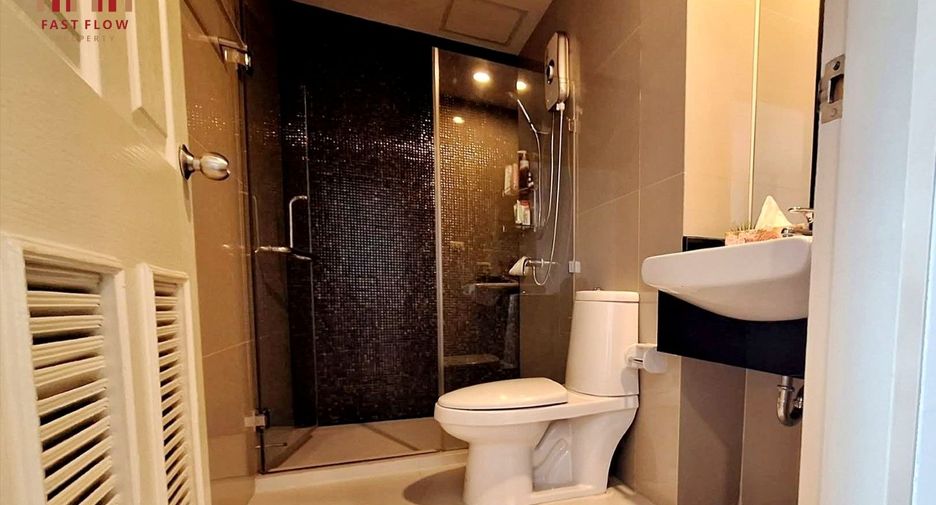 For sale 2 bedrooms condo in Phasi Charoen, Bangkok