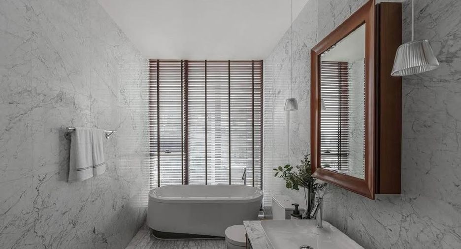 Condo en alquiler y en venta de 2 habitaciones en Watthana, Bangkok