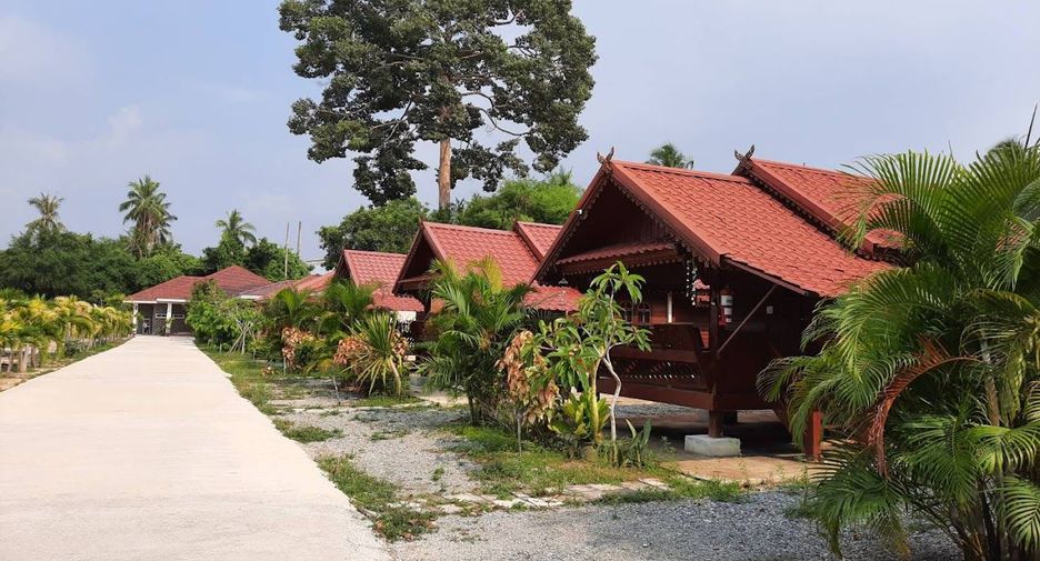 À vendre 11 chambres hôtel à Sattahip, Chonburi