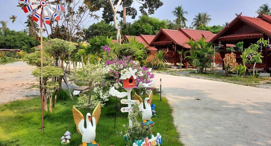 À vendre 11 chambres hôtel à Sattahip, Chonburi