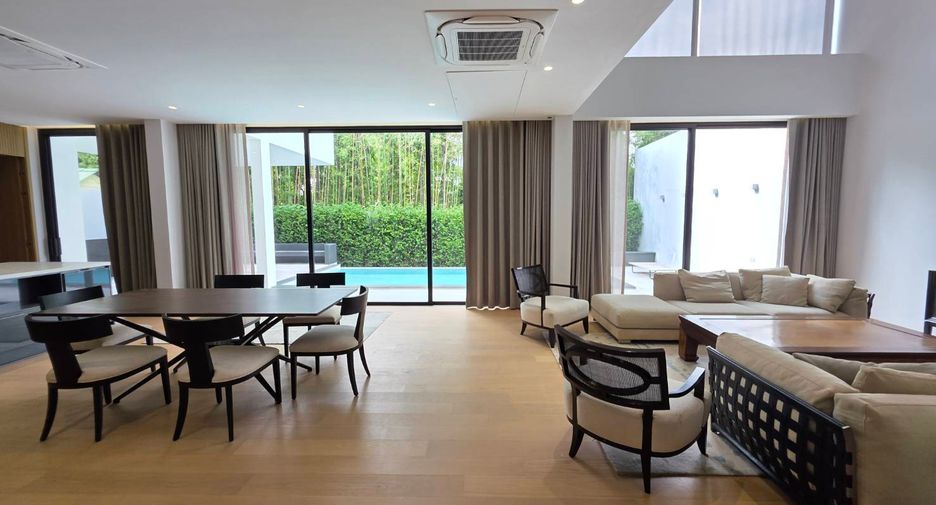 For rent 4 bedrooms house in Bang Kapi, Bangkok