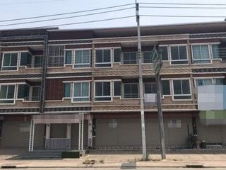 For sale 1 Beds retail Space in Khlong Lan, Kamphaeng Phet