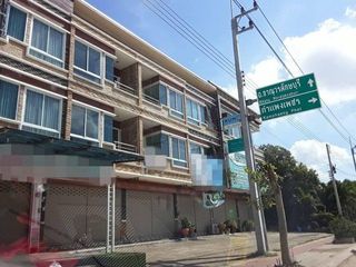 For sale 1 Beds retail Space in Khlong Lan, Kamphaeng Phet
