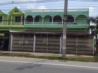 For sale 1 Beds retail Space in Huai Khot, Uthai Thani