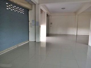 For sale 1 bed retail Space in Khok Samrong, Lopburi