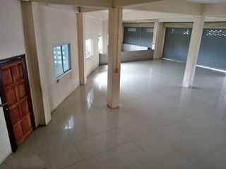 For sale 1 bed retail Space in Khok Samrong, Lopburi