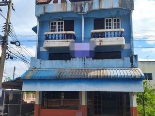 For sale 1 bed retail Space in Tha Tako, Nakhon Sawan