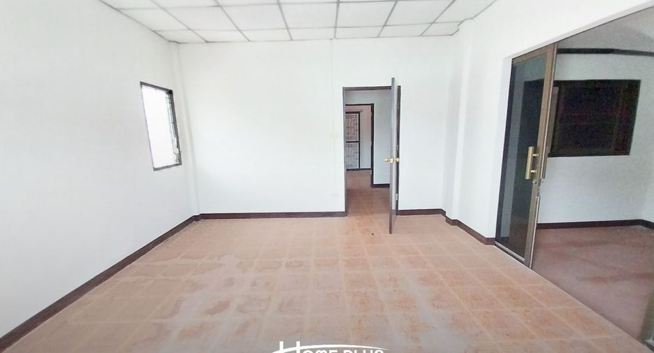 Haus zum Kauf mit 4 Zimmer in Nakhon Chai Si, Nakhon Pathom