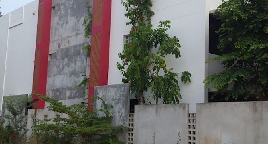 For sale 5 bedrooms townhouse in Hua Hin, Prachuap Khiri Khan