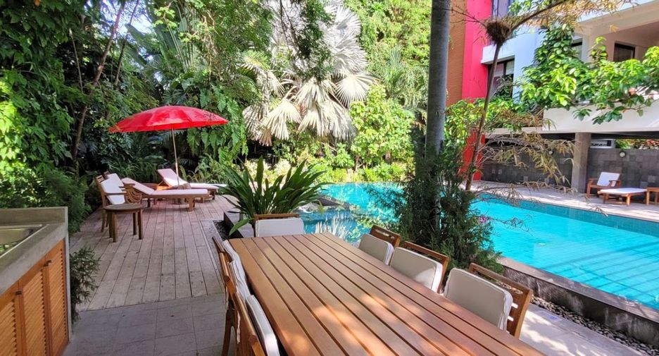 For sale 5 bedrooms townhouse in Hua Hin, Prachuap Khiri Khan