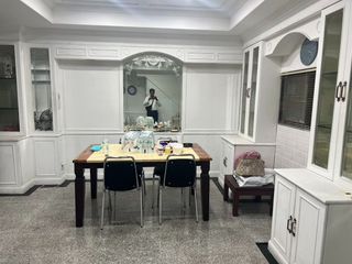出租 3 卧室 联排别墅 在 Khlong Toei, 曼谷