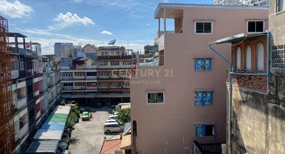 Local comercial en venta de 2 habitaciones en Bang Kho Laem, Bangkok
