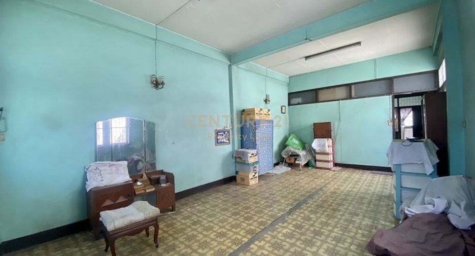Local comercial en venta de 2 habitaciones en Bang Kho Laem, Bangkok