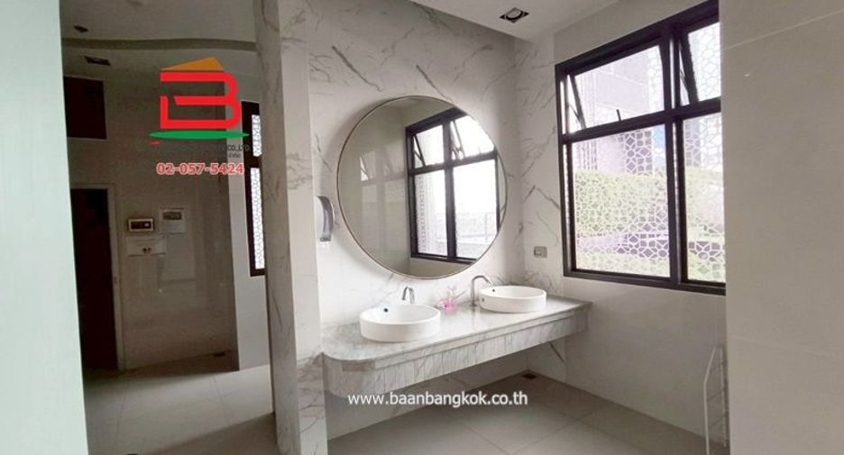 For sale 1 bed condo in Thon Buri, Bangkok