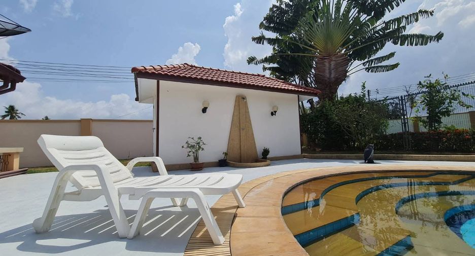 For sale 4 bedrooms villa in Sattahip, Chonburi