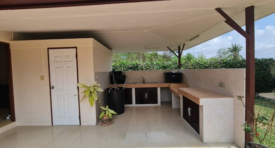 For sale 4 bedrooms villa in Sattahip, Chonburi
