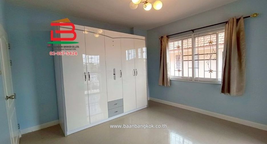 For sale 5 bedrooms house in Lam Luk Ka, Pathum Thani